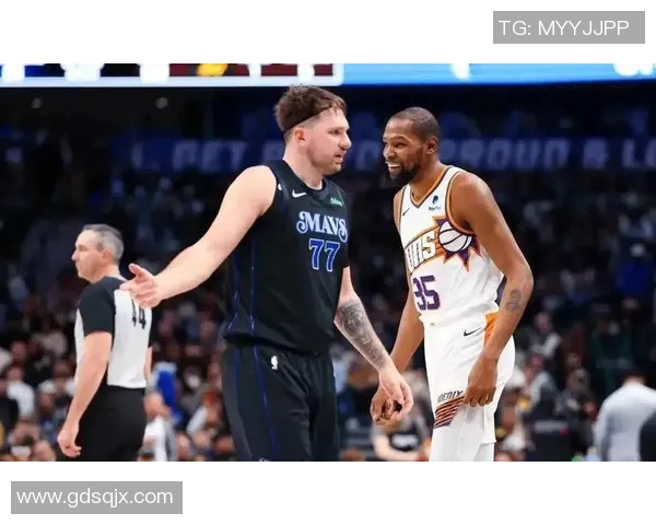 东契奇狂砍73分刷新现役得分纪录独行侠成功终结太阳11连胜辉煌