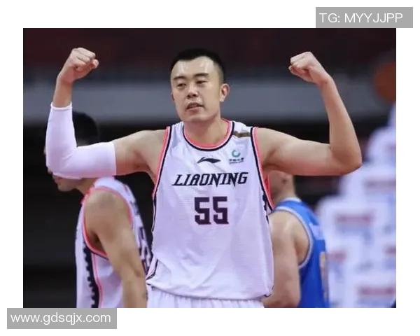 韩德君：从篮球新星到CBA传奇的成长之路与奋斗故事