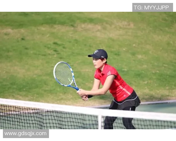 南京网球队在城市联赛中以79分稳居榜首展现强劲实力