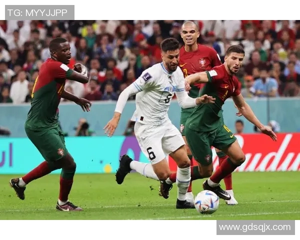 卡塔尔与乌拉圭精彩对决直播全程回顾与分析