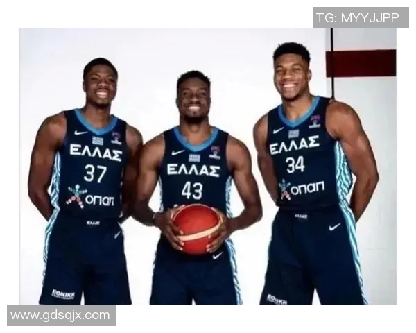 成都篮球队的阵地战解析：战术布局与球员配合的深度分析