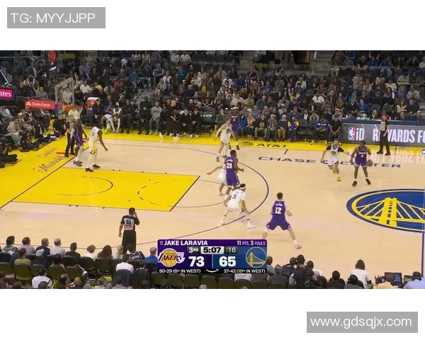 湖人勇士精彩对决高清回放全程回顾赛场瞬间不容错过